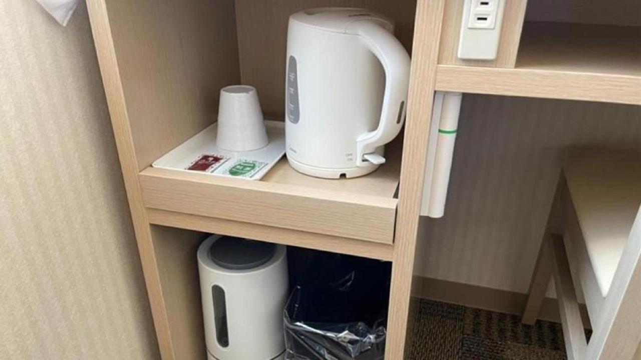 Toyoko Inn Tokyo Asakusa Senzoku Tsukuba Express Екстериор снимка