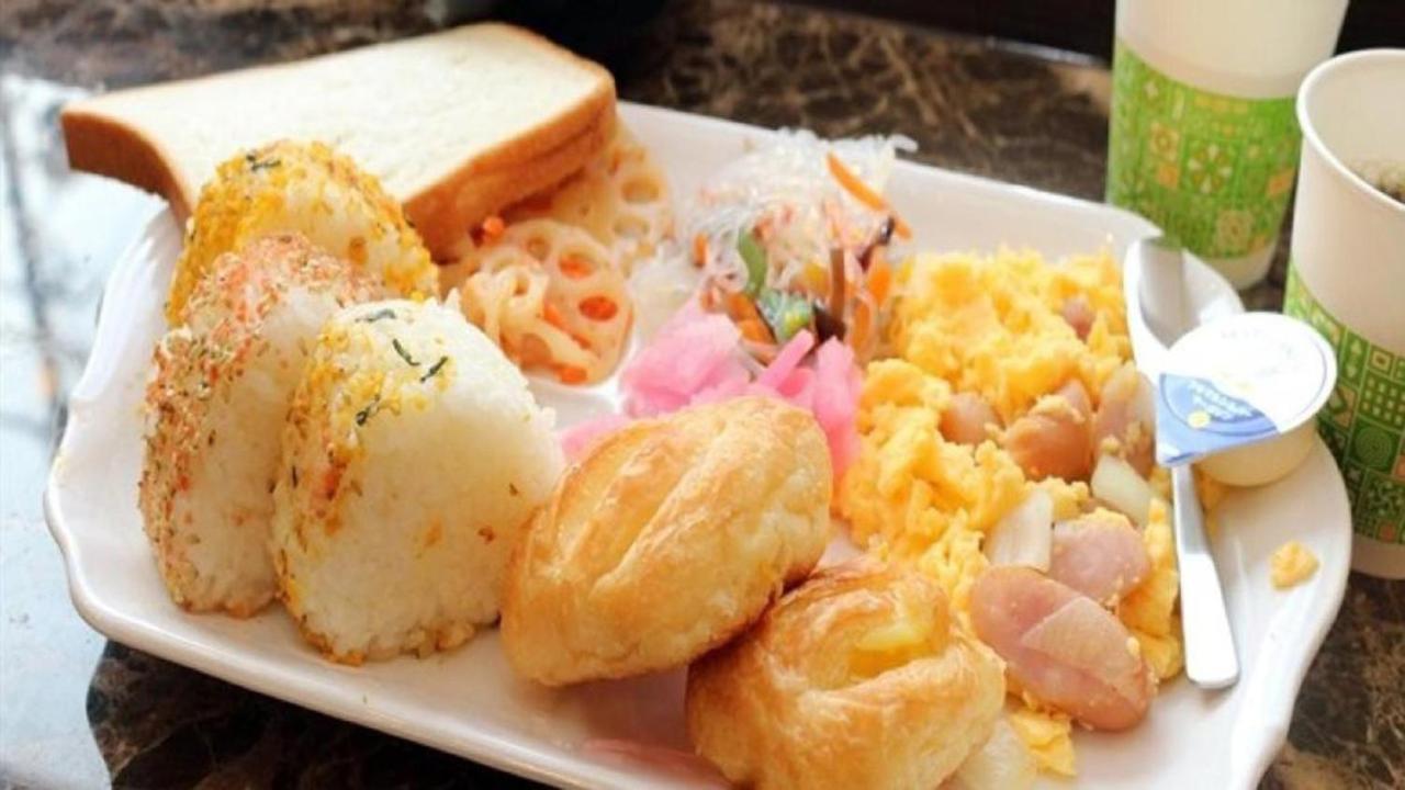 Toyoko Inn Tokyo Asakusa Senzoku Tsukuba Express Екстериор снимка