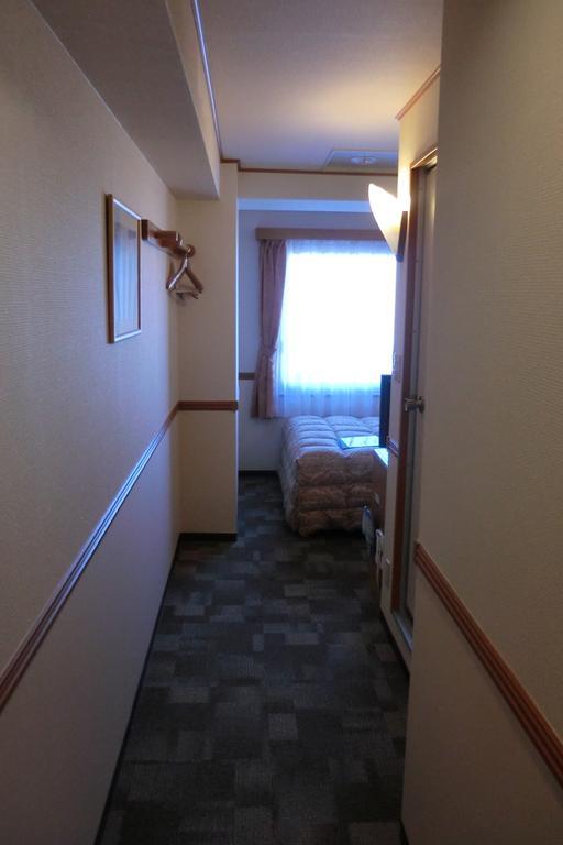 Toyoko Inn Tokyo Asakusa Senzoku Tsukuba Express Екстериор снимка