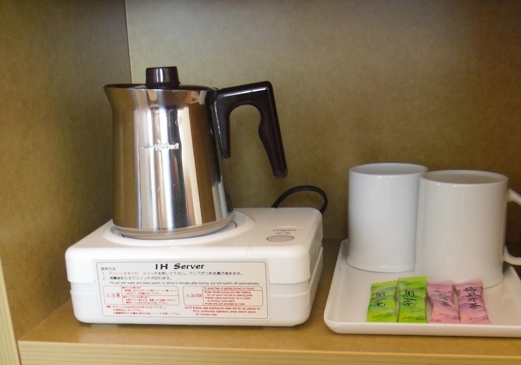 Toyoko Inn Tokyo Asakusa Senzoku Tsukuba Express Екстериор снимка