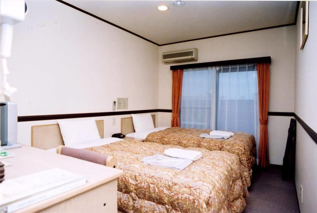 Toyoko Inn Tokyo Asakusa Senzoku Tsukuba Express Екстериор снимка