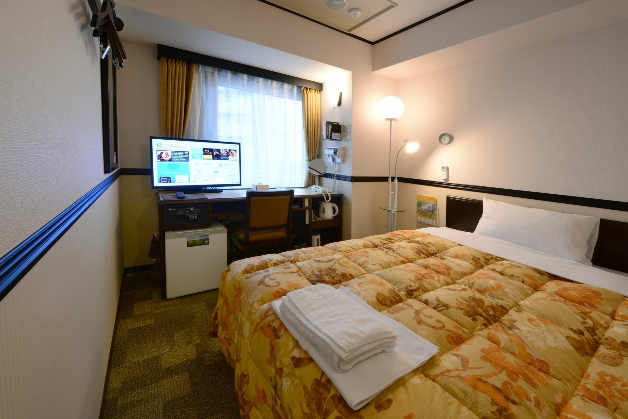 Toyoko Inn Tokyo Asakusa Senzoku Tsukuba Express Екстериор снимка